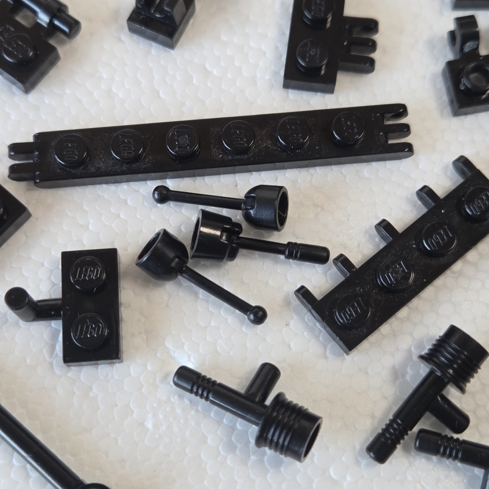 Lego Black Small Parts Random Pieces Lot - Picture 10 of 10